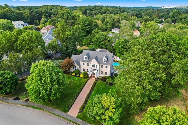 Property Photo:  6 Stagecoach Ln  MA 01940 