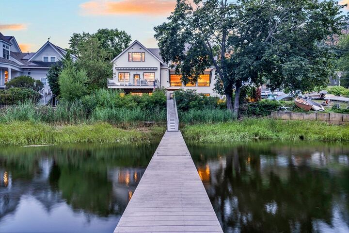 445 Main St  Amesbury MA 01913 photo