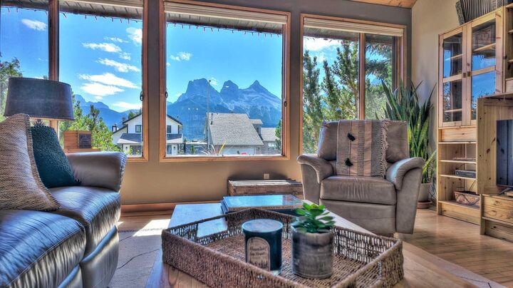 Property Photo:  226 Lady Macdonald Drive  AB T1W 1H3 