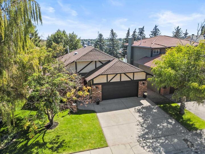 84 Signal Hill Circle SW  Calgary AB T3H 2G6 photo