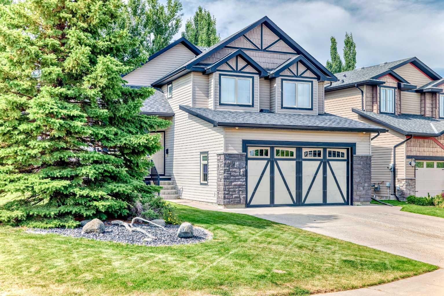 Property Photo:  41 Canyoncrest Point W  AB T1K 7Y4 
