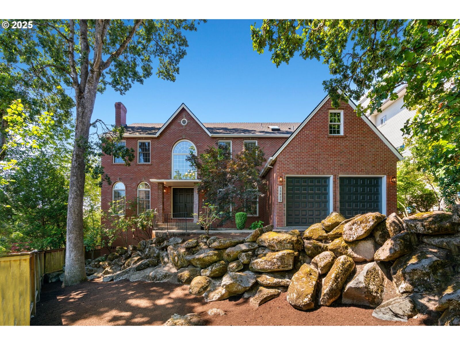 Property Photo:  13825 Melrose Pl  OR 97035 