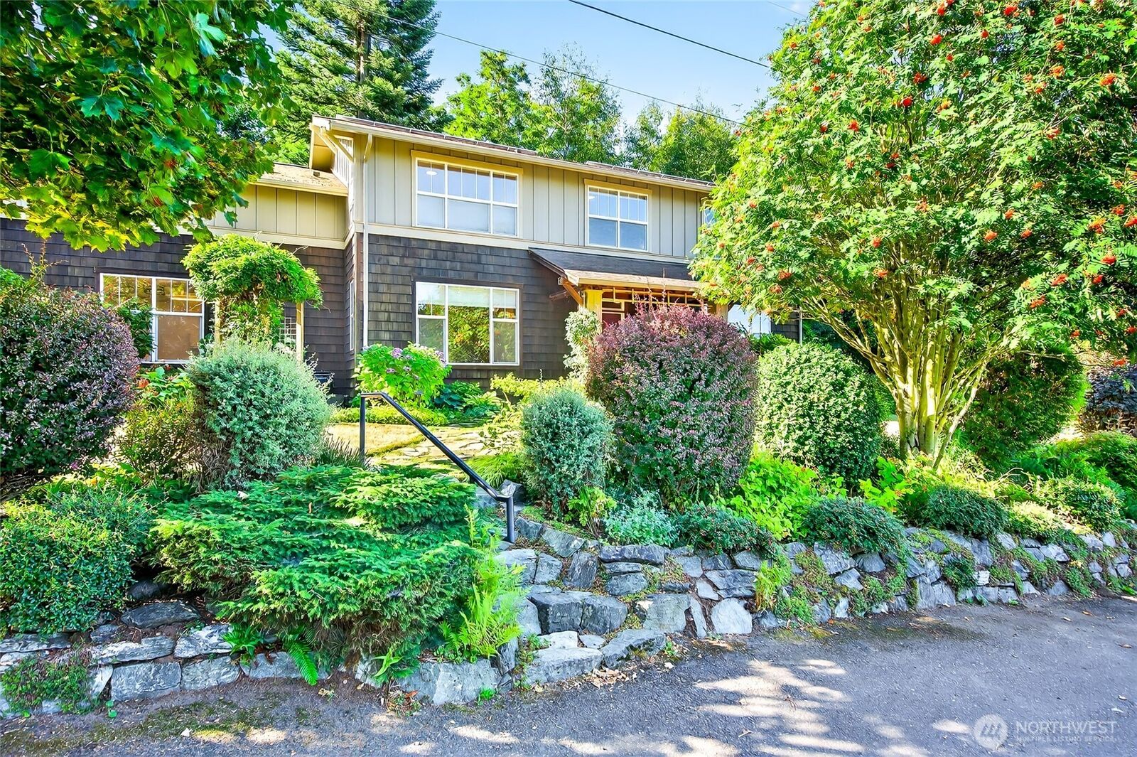 Property Photo: 3820 Fielding Avenue WA 98229
