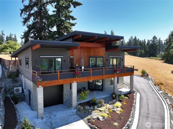 5453  Harborside Lane  Freeland WA 98249 photo