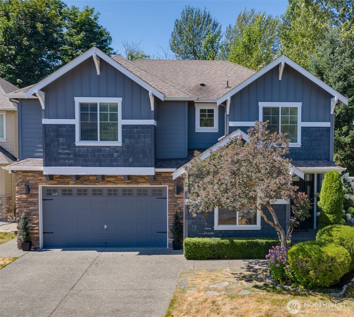 Property Photo:  4005  167th Place SE  WA 98012 