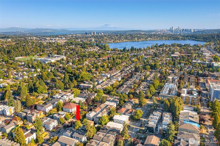 Property Photo:  8833  Stone Avenue N A  WA 98103 