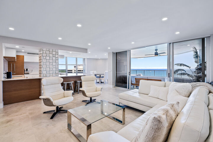 Property Photo:  5200 N Ocean Drive 2003  FL 33404 