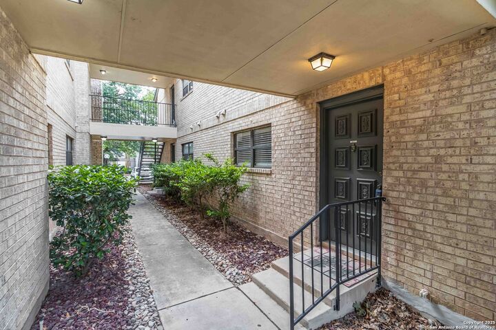 Property Photo: 11843 Braesview 1807 TX 78213