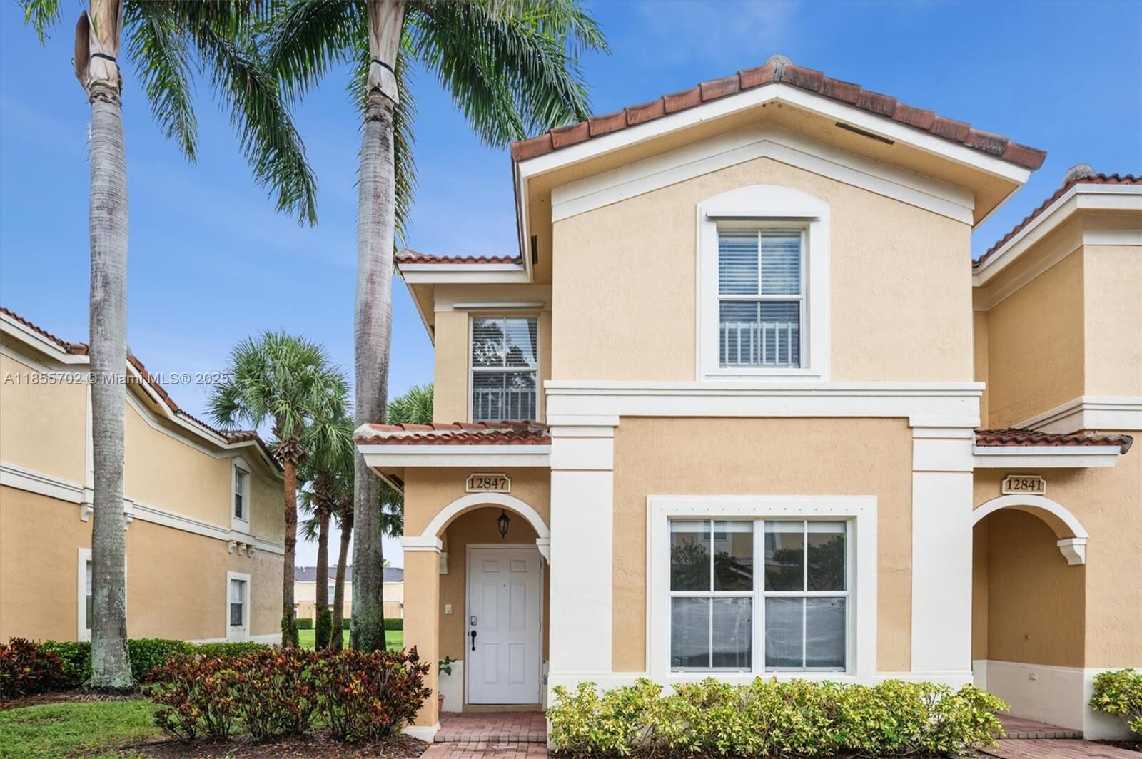 Property Photo:  12847 SW 31st Ct  FL 33027 