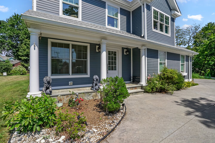 Property Photo:  328 Brewster Street  CT 06605 