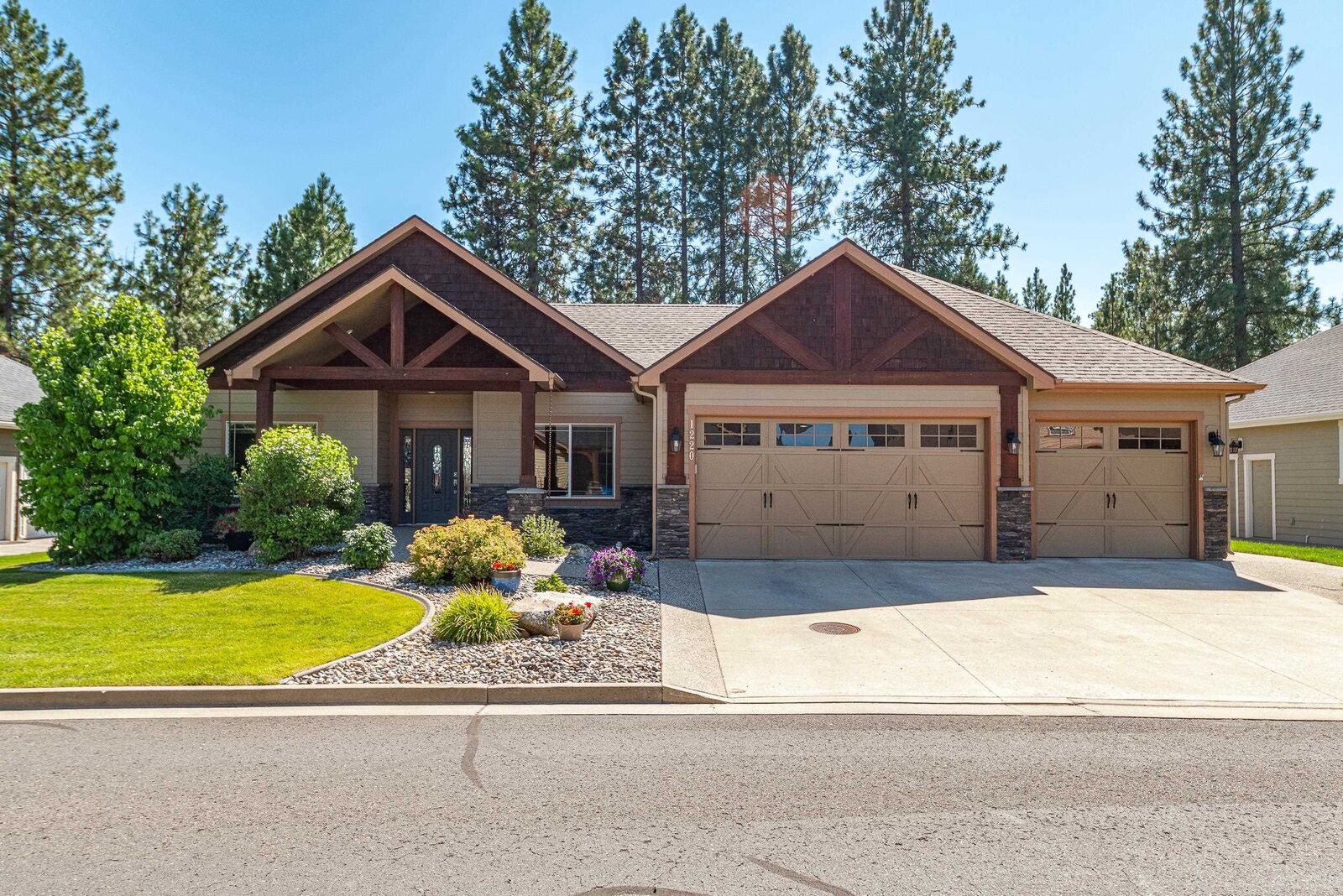 Property Photo:  1220 E Fireside Ln  WA 99208 