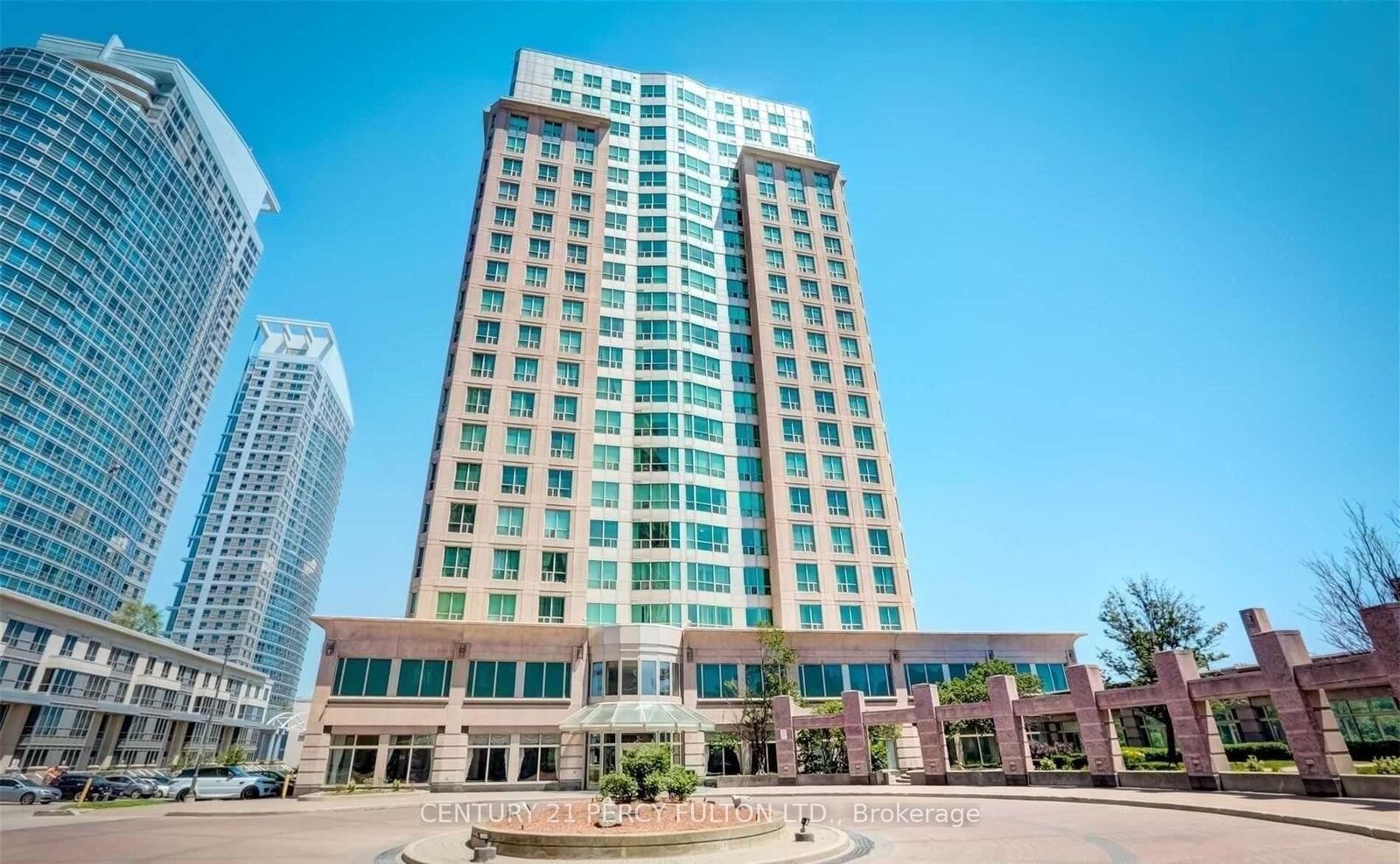 Photo de la propriété:  8 Lee Centre Drive 806  ON M1H 3H8 