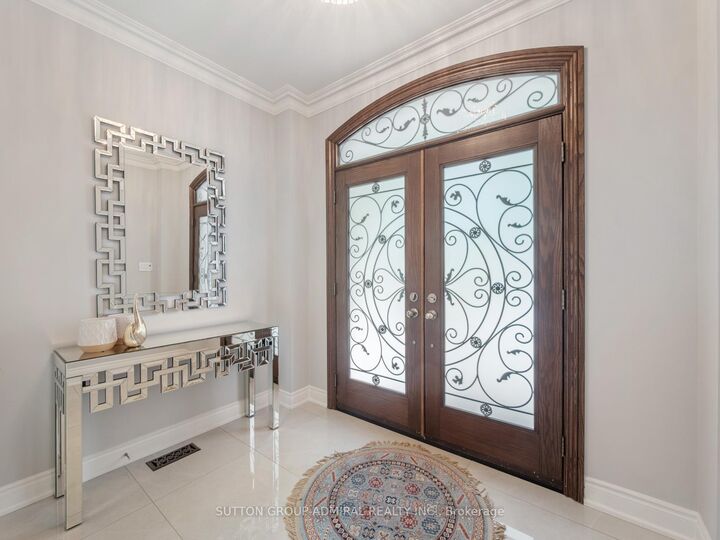 Photo de la propriété:  60 Starwood Road  ON L4J 9C9 