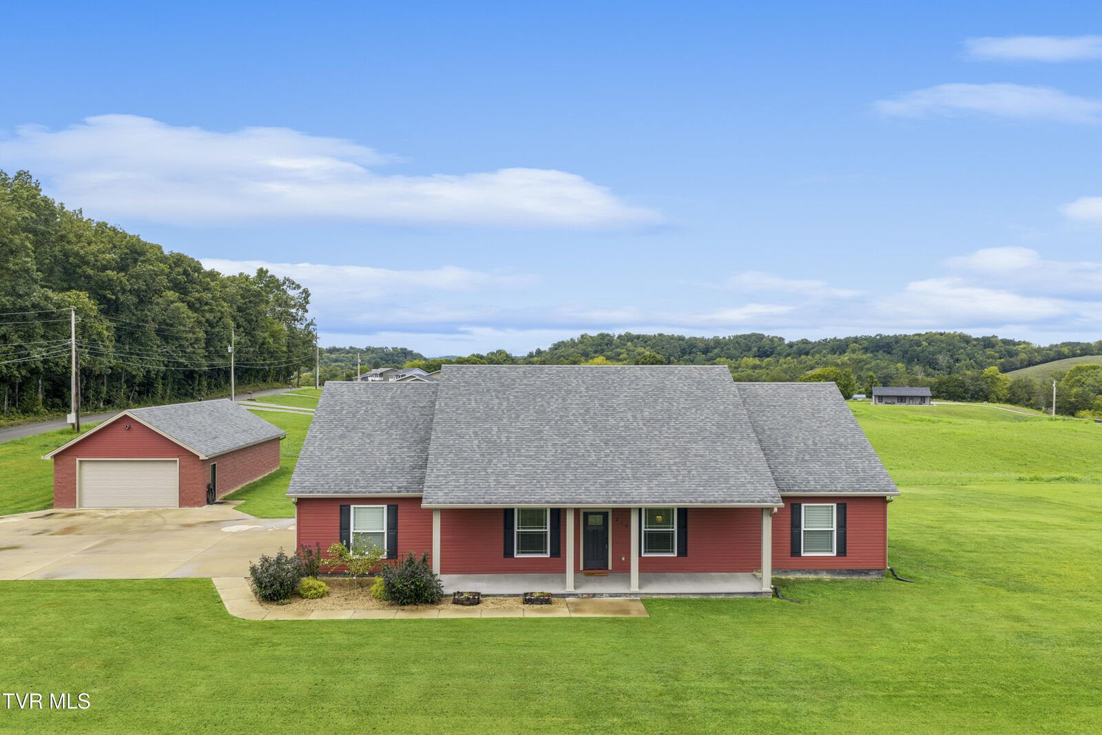 Property Photo:  210 Raders Sidetrack Road  TN 37743 