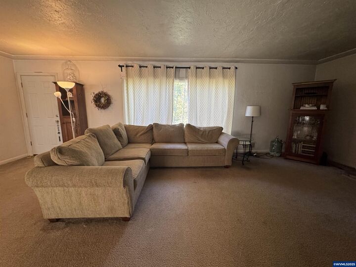 Property Photo:  3030 Doughton St S St  OR 97302 