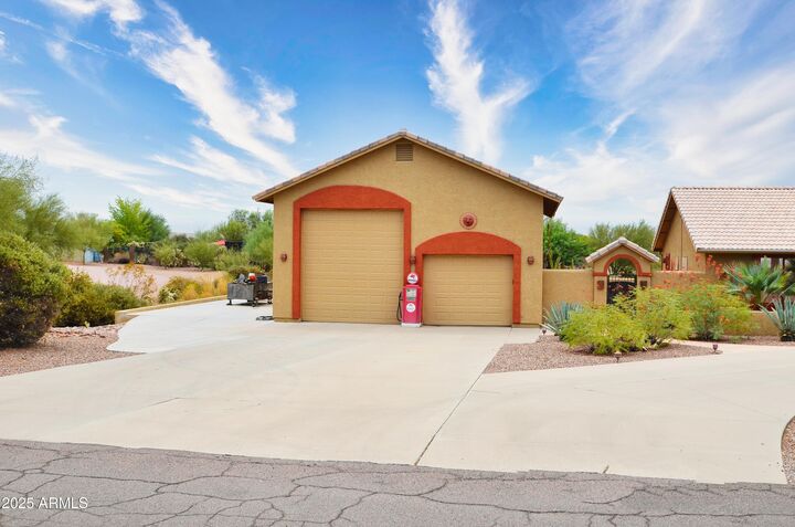 10843 E Sugar Creek Drive  Gold Canyon AZ 85118 photo