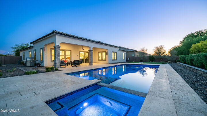 Property Photo:  2086 E Trigger Way  AZ 85297 