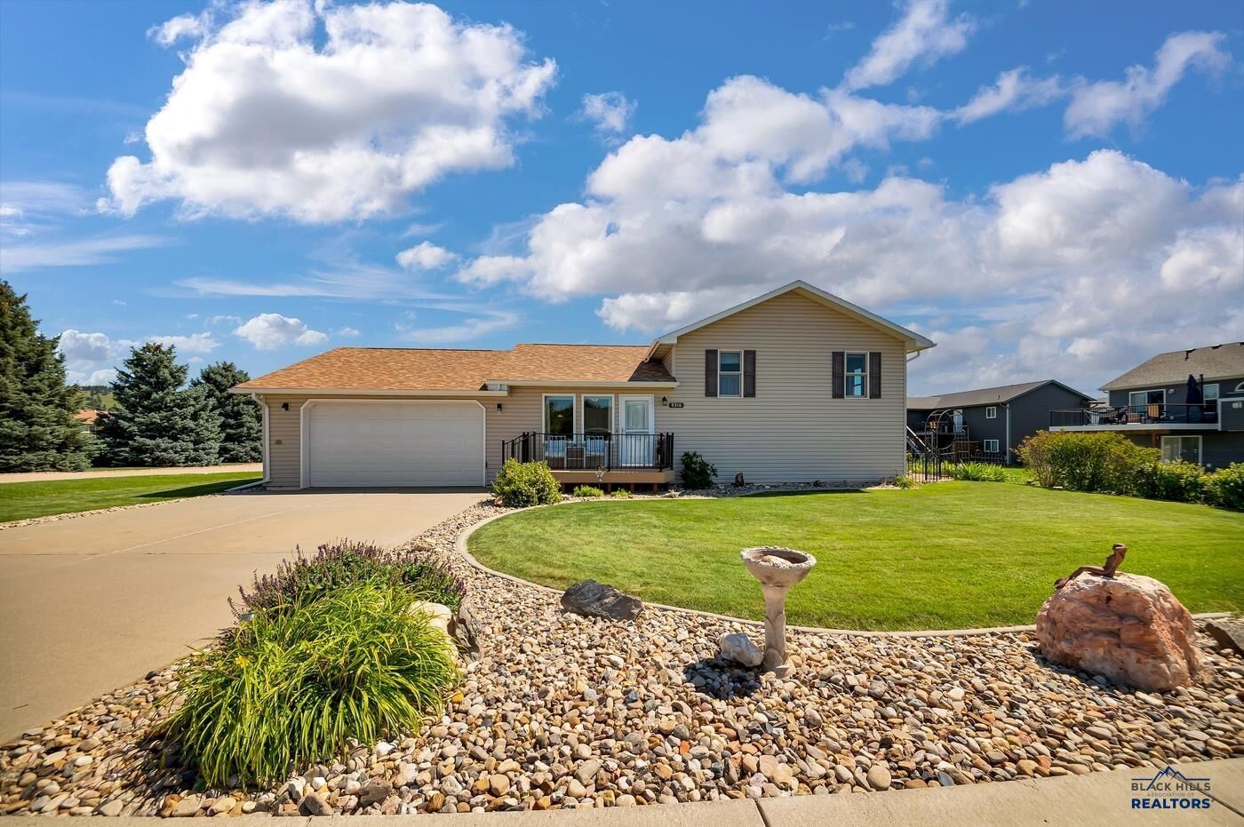 Property Photo: 9310 Astoria Ln SD 57718