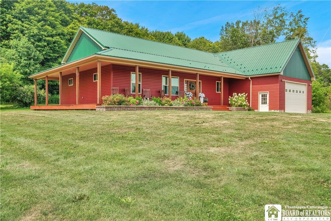 Property Photo:  9717 Dye Road  NY 14062 