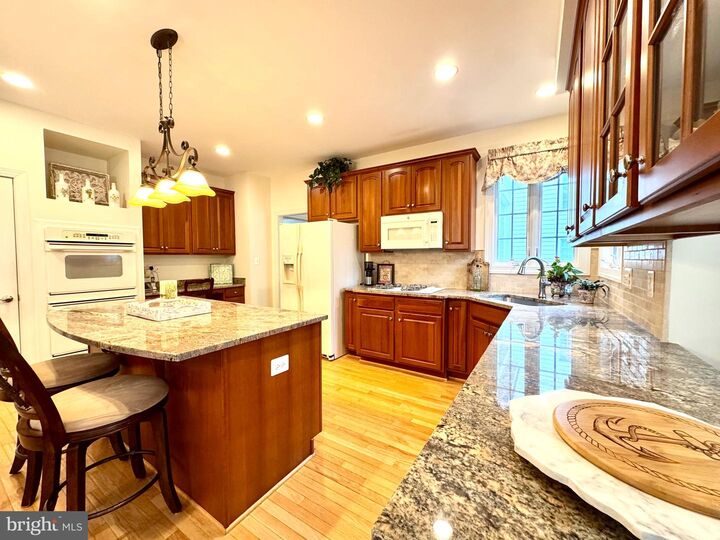 Property Photo:  702 Pearson Point Place  MD 21401 