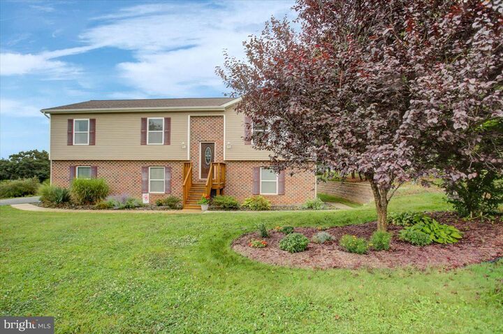 Property Photo: 3610 Hickory Court PA 17202