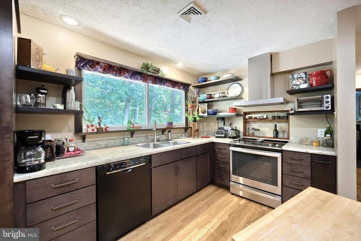 Property Photo:  90 Mulligan Drive  PA 17319 
