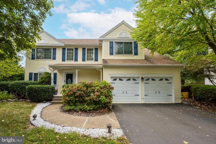 220 Ivanhoe Drive  Robbinsville NJ 08691 photo