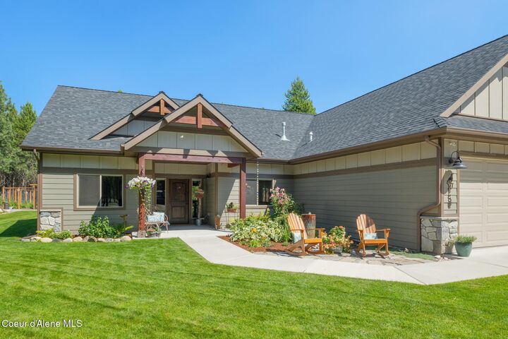 Property Photo:  23204 N Costilla Ln  ID 83858 