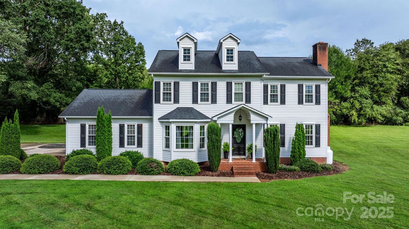 Property Photo:  2169 E Winds Avenue  NC 28655 