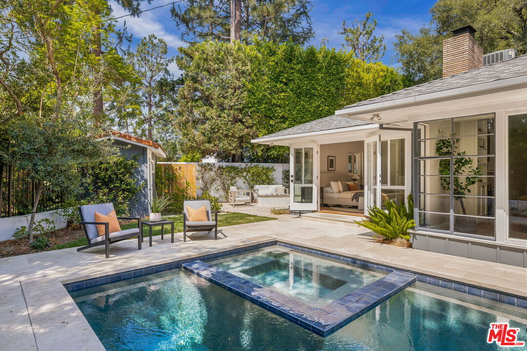 Property Photo:  11349 Canton Dr  CA 91604 