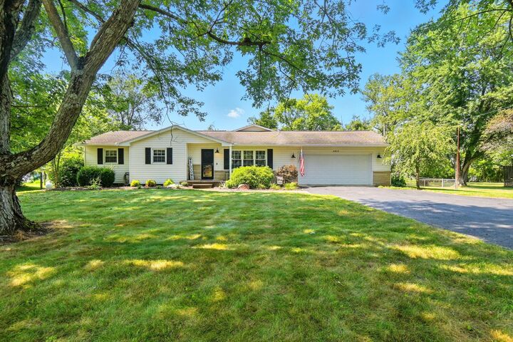 Property Photo: 2817 Walnut Creek Pike OH 43113