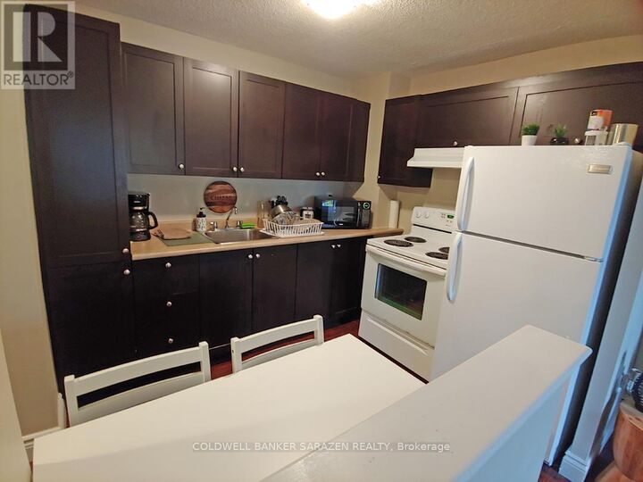 Property Photo:  204 Bruyere Street  ON K1N 5E3