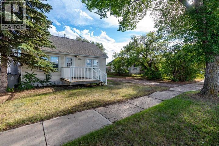 Property Photo:  4709 50 Street  SK S9V 0M6 