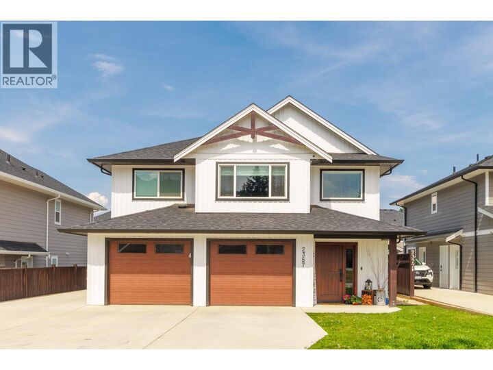 Property Photo:  2357 5 Avenue Southeast  BC V1E 1K9 