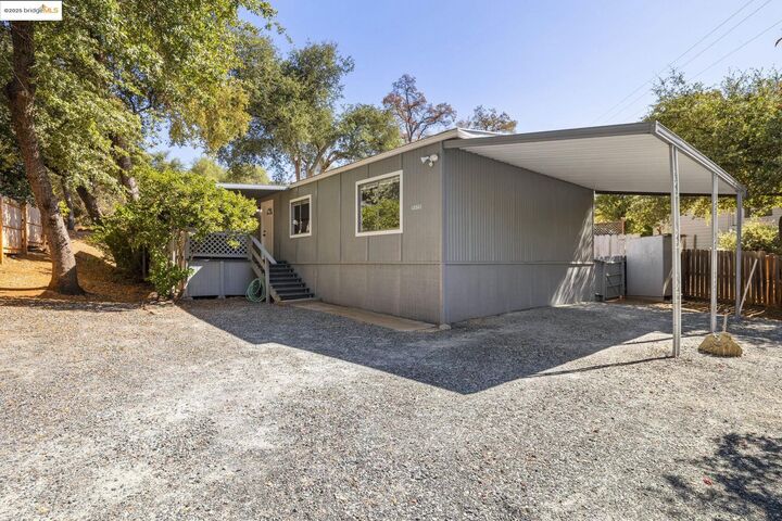 Property Photo: 18801 Chabroullian Ln CA 95327