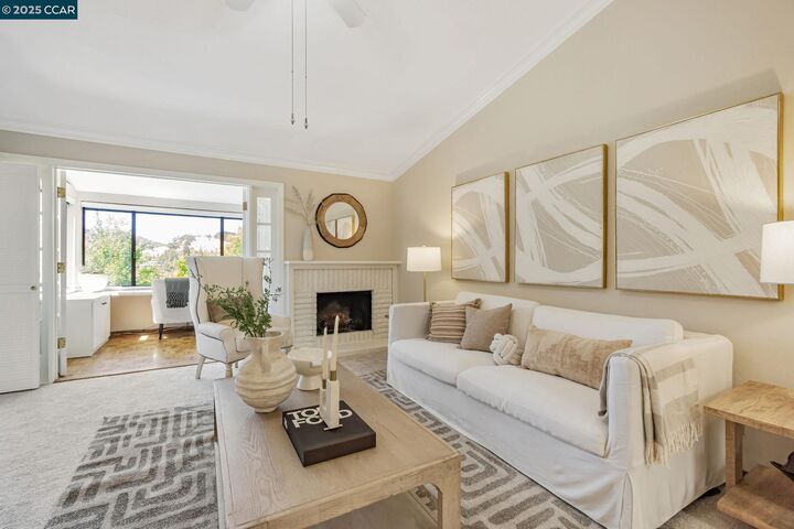 Property Photo: 2633 Saklan Indian Dr 1 CA 94595
