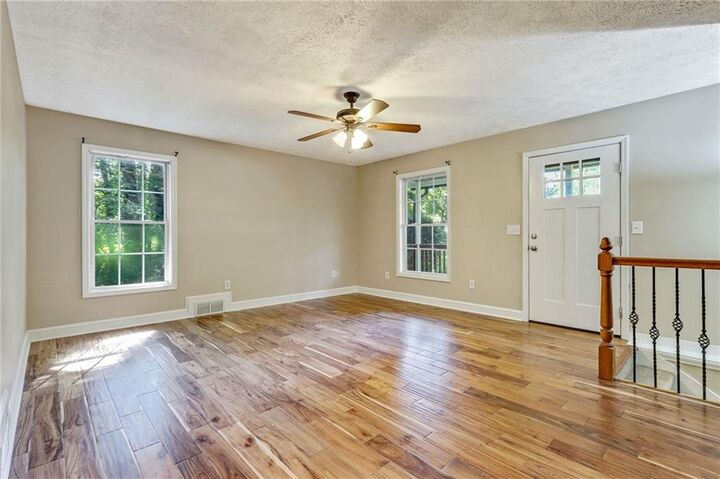Property Photo:  1111 Washington Avenue  GA 30188 