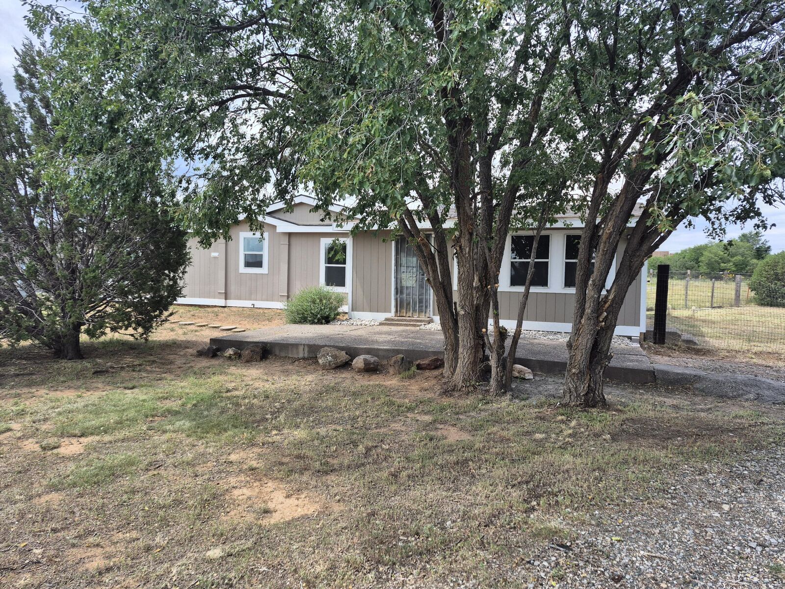 Property Photo: 7 Blue Sage Court NM 87015