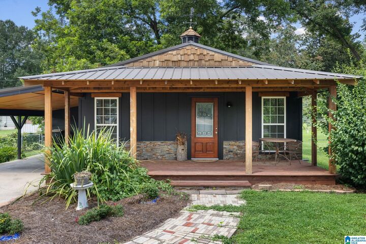 Property Photo: 615 Alabama Avenue AL 35055