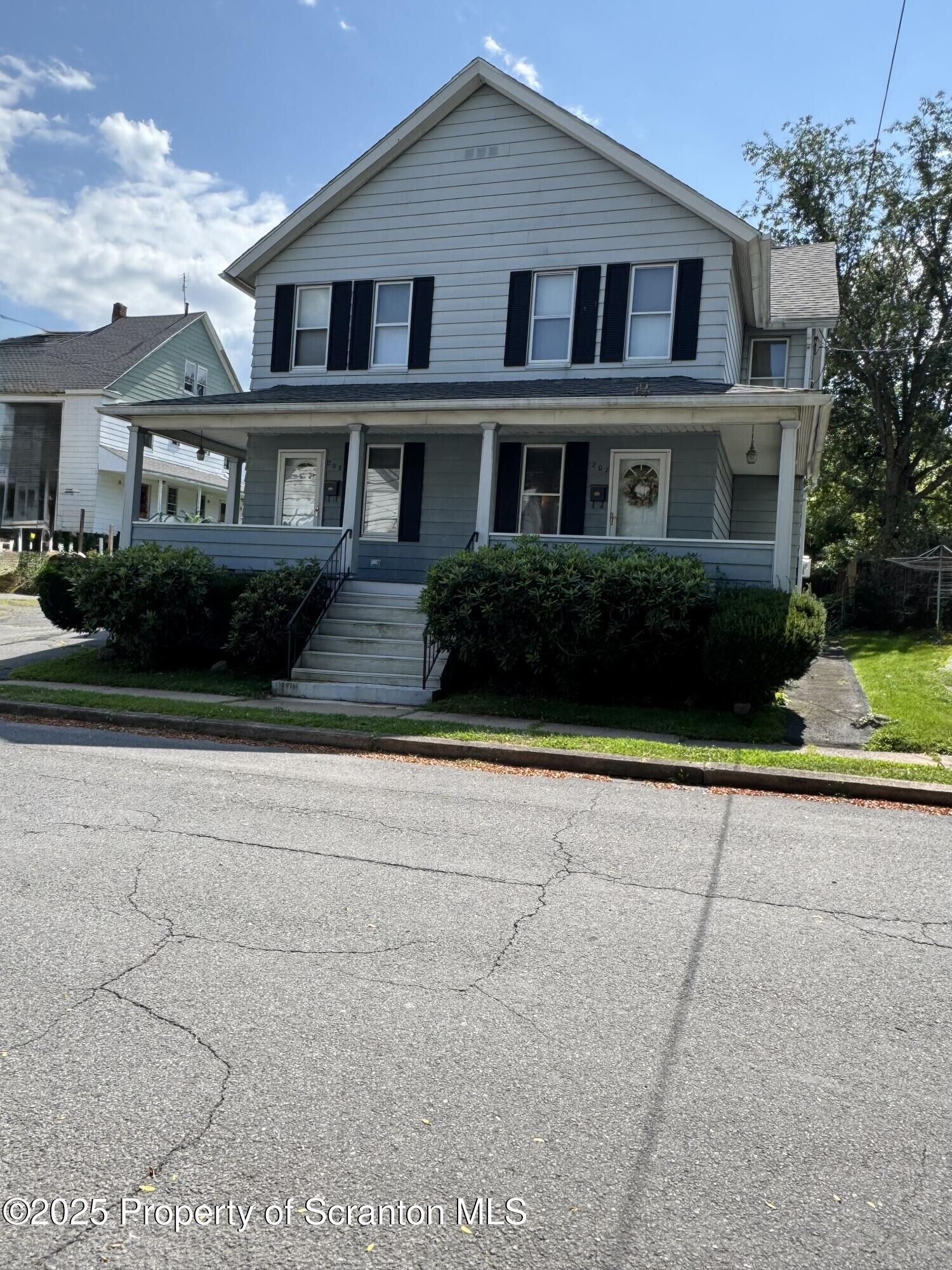 Property Photo:  205/207 Spring  PA 18508 