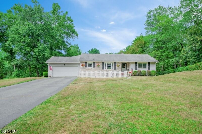 Property Photo:  9 Chanwood Dr  NJ 07860 