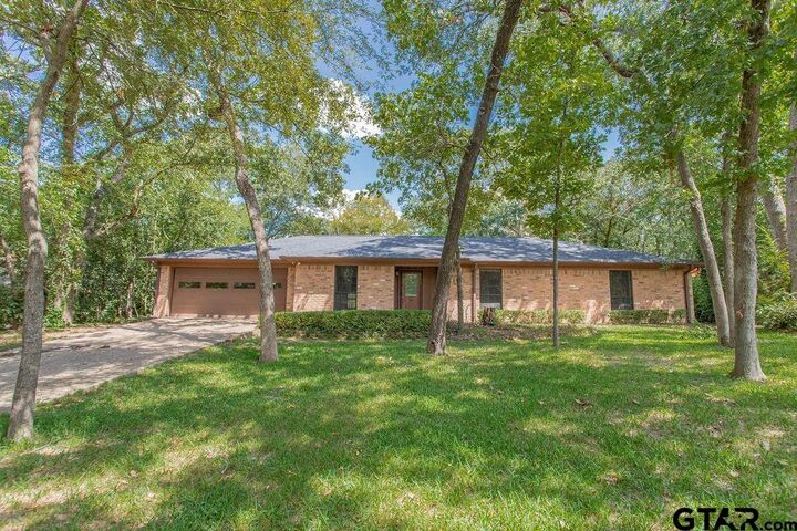 Property Photo:  533 Woodside Drive  TX 75771 
