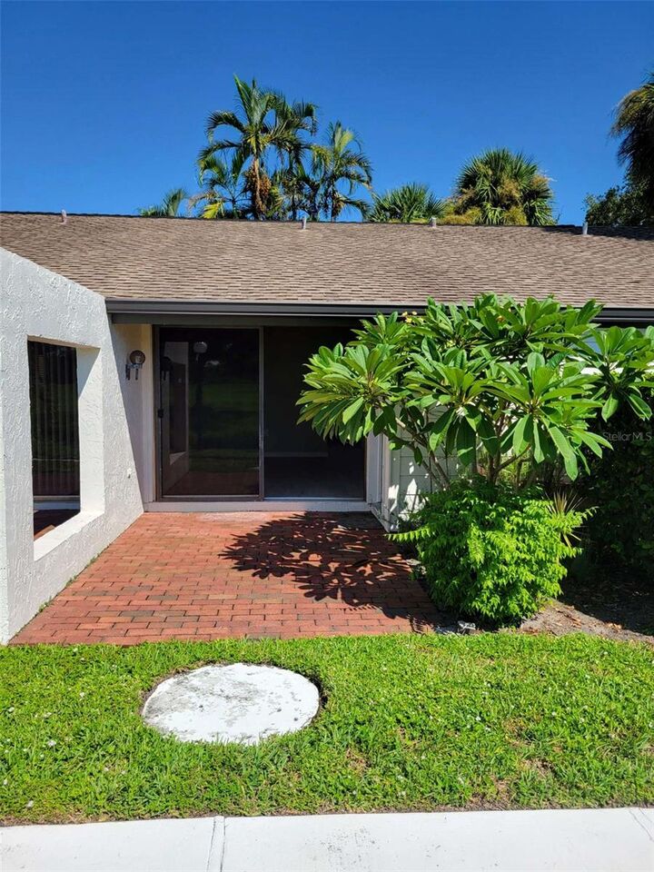 3553 Longmeadow 27  Sarasota FL 34235 photo