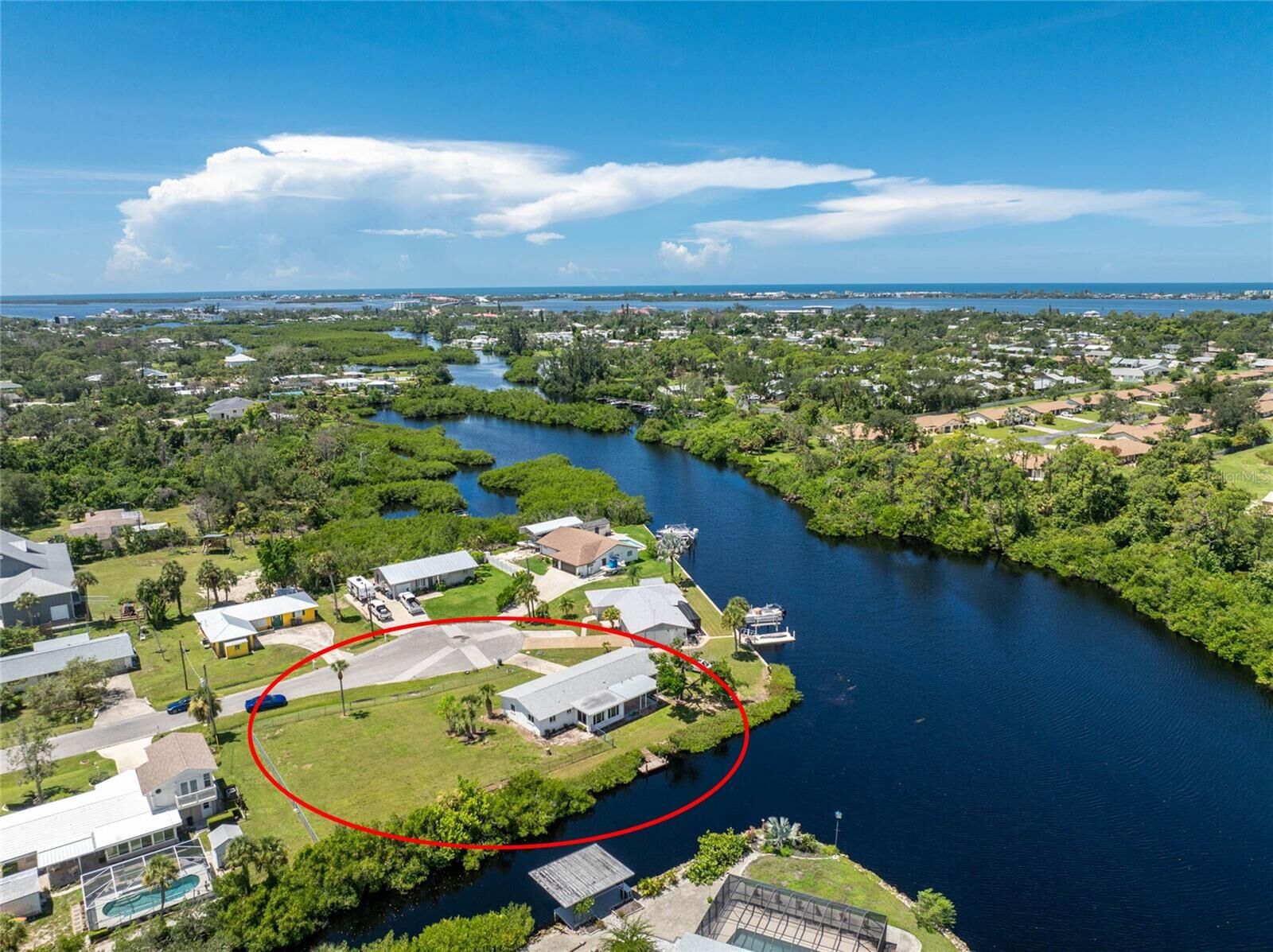 Property Photo: 510 Sandlor Drive FL 34223