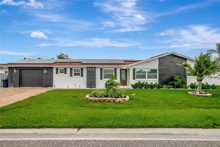 Property Photo: 242 176th Avenue E FL 33708