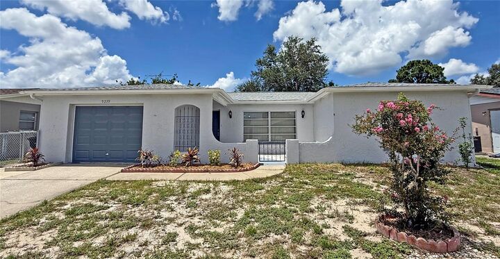 Property Photo:  9239 Dresden Lane  FL 34668 