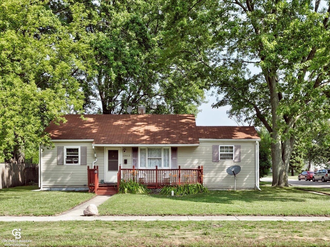 Property Photo: 1903 Minnie St Street MI 48060