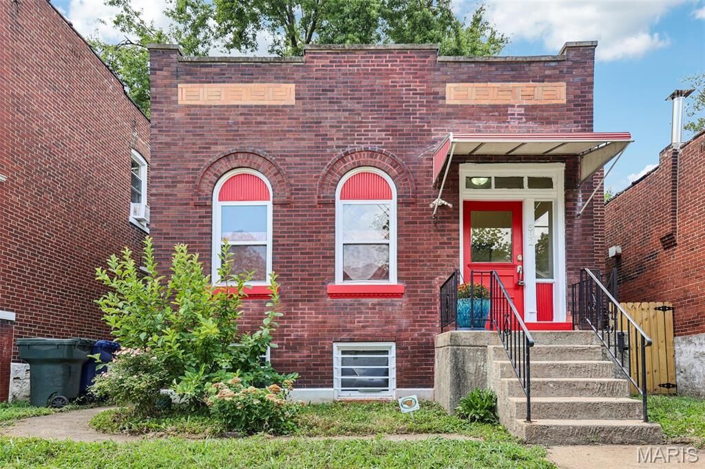 Property Photo: 532 Fassen MO 63111