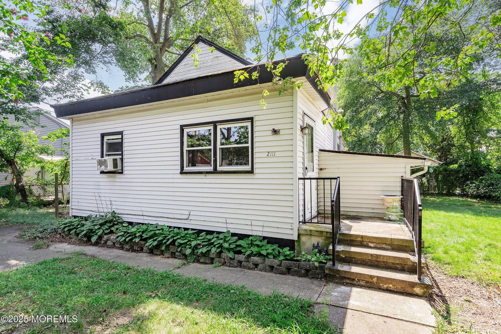 Property Photo:  2111 Patton Road  NJ 08753 