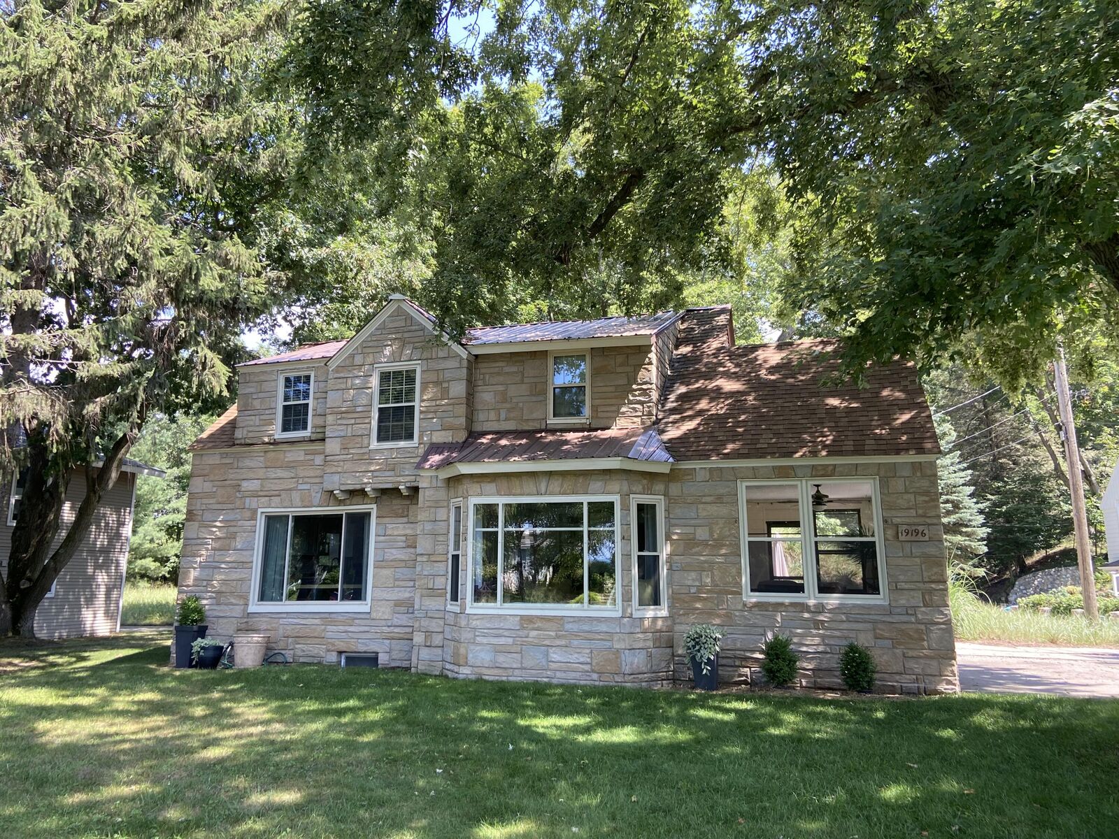 Property Photo:  19196 North Shore Drive  MI 49456 